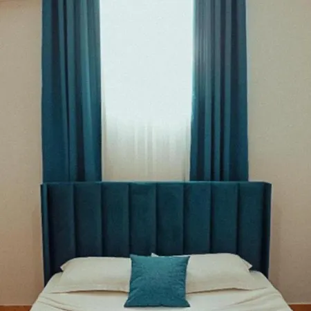Bed and Breakfast Luce Golem (Tirana)